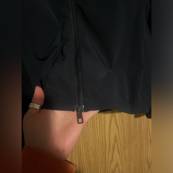 J.Lindeberg Men’s Golf Jacket - Picture 4 of 8